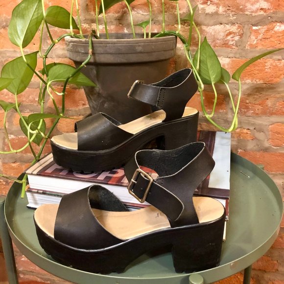 Block heel sandal - Picture 4 of 5